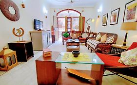 Prime Location Stay Near Aiims, Pragati Maidan, Cp & Metro